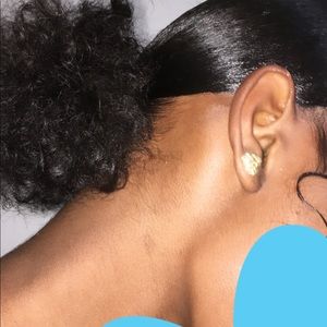 Meet your Posher, Nique